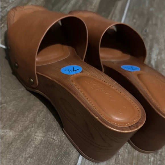Splendid Brown Leather Mules with Platform Sole - Picture 3 of 9